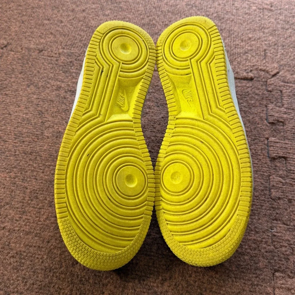 B+ shoes Nike Air Force 1 Low GS Yellow‎ White Sneakers AV8183-800 Kids 5.5Y gym